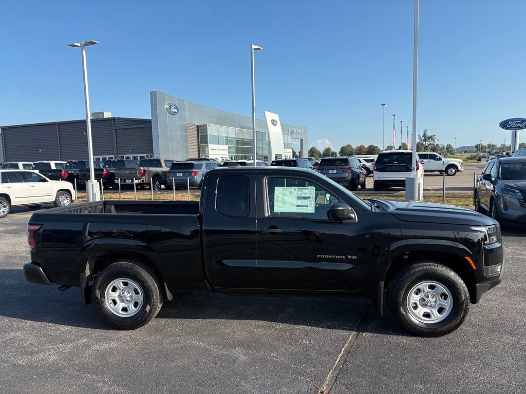 New 2027 Nissan Frontier S w/ S Utility Package AWD/4WD image 3
