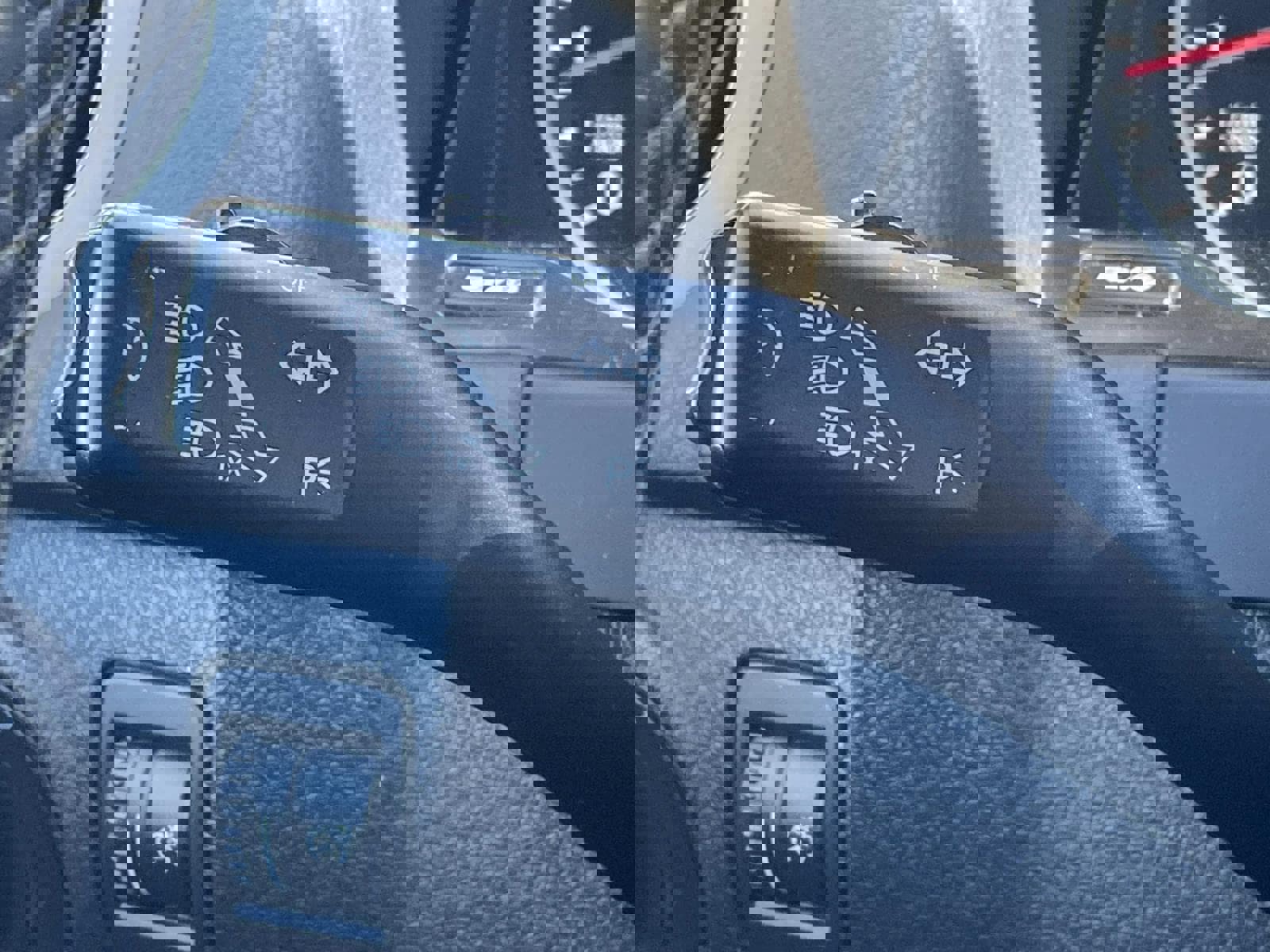 Used 2014 Volkswagen Tiguan R-Line image 25