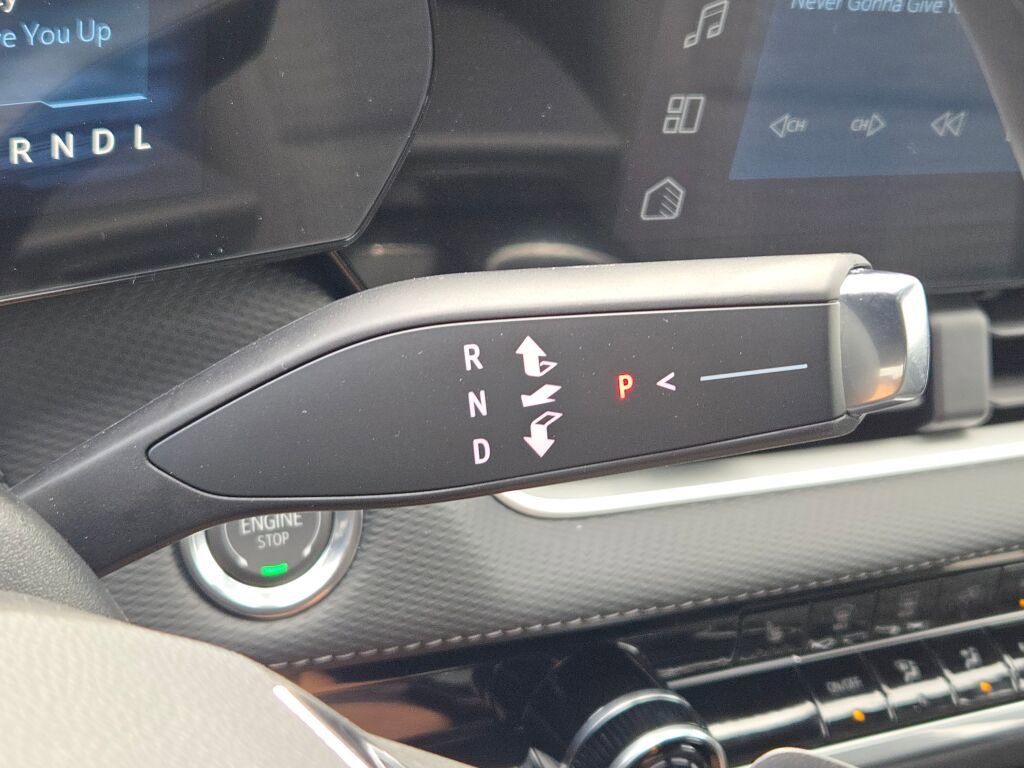 New 2026 Chevrolet Equinox LT AWD/4WD image 28