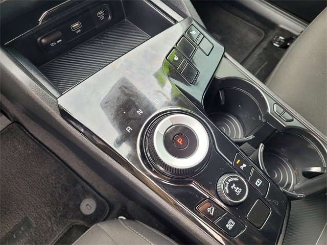 Used 2023 Kia Sportage LX image 16
