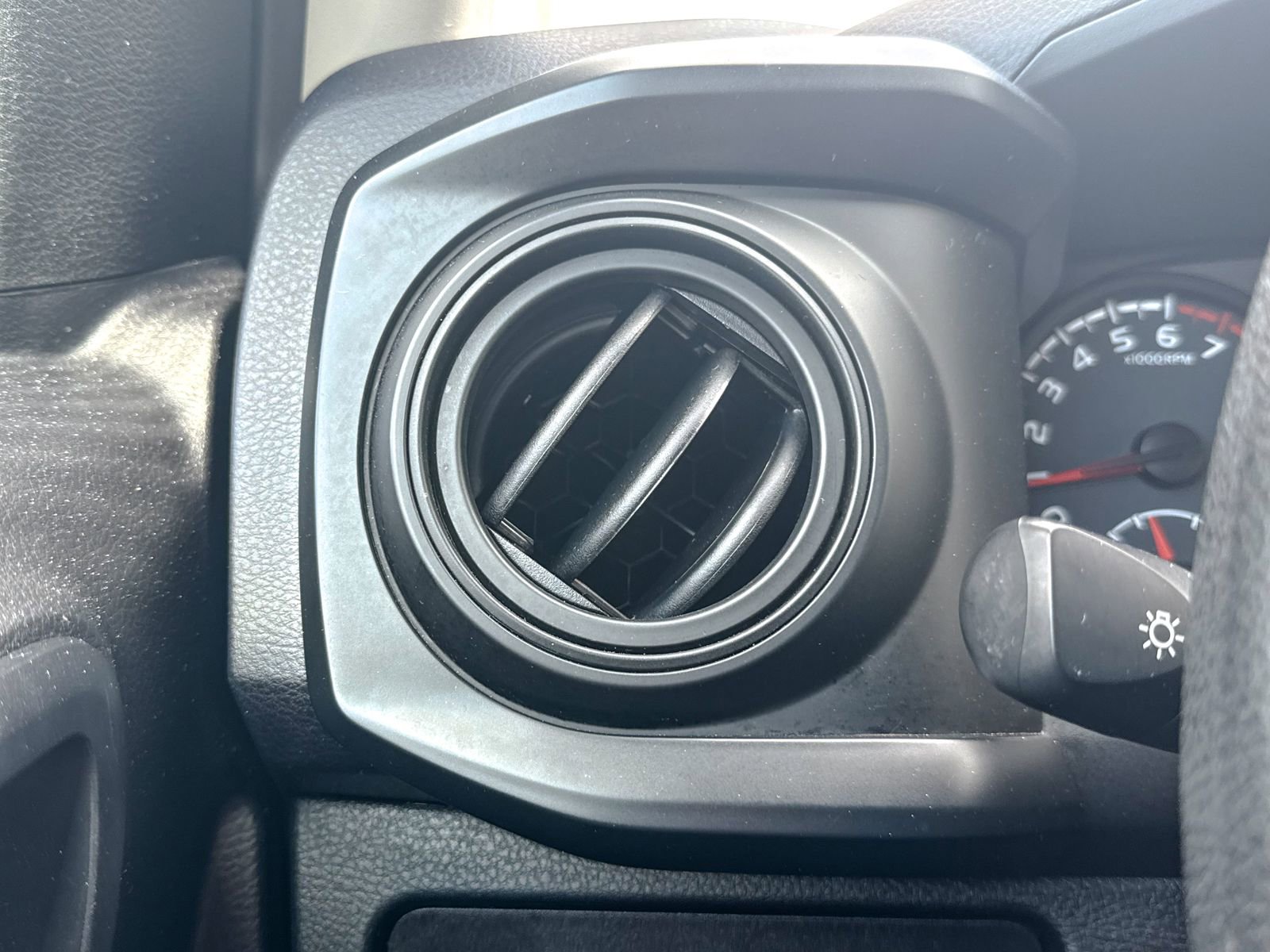 Used 2021 Toyota Tacoma SR image 38