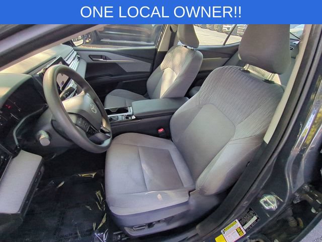 Used 2025 Toyota Camry LE w/ Convenience Package FWD image 16