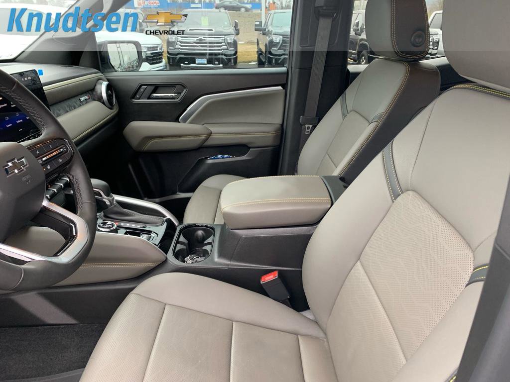 Used 2026 Chevrolet Colorado ZR2 w/ Technology Package image 19