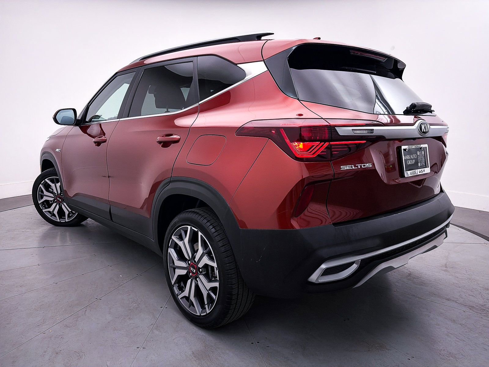 Used 2021 Kia Seltos S image 2