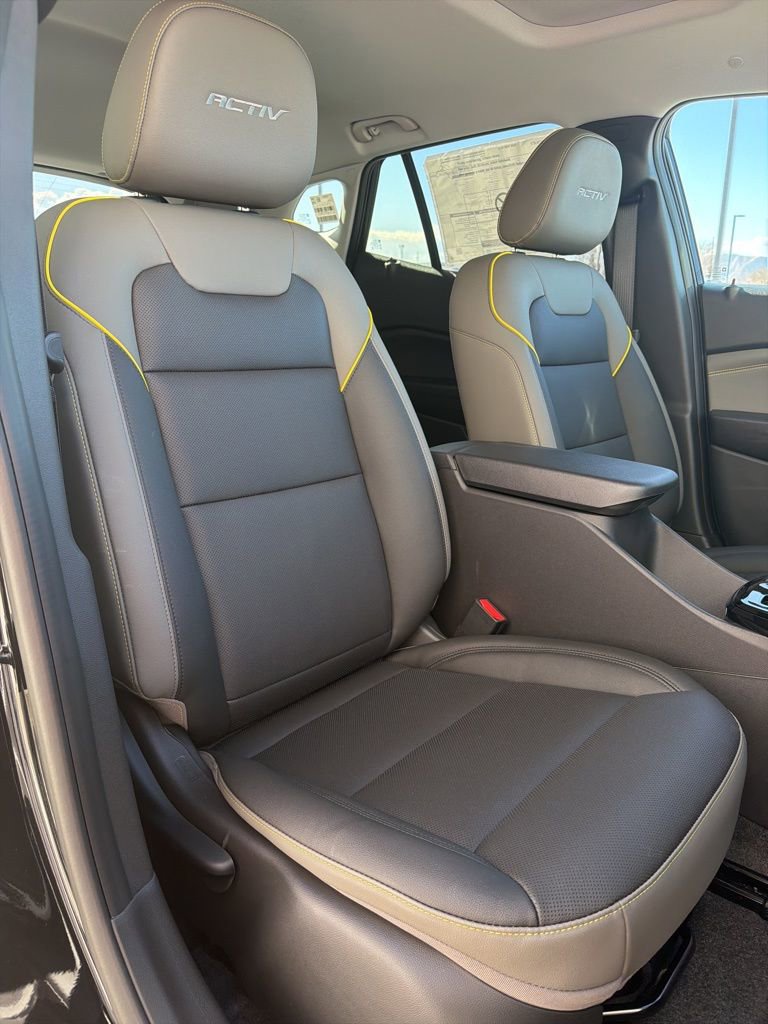 New 2026 Chevrolet Trax ACTIV w/ Sunroof Package FWD image 8