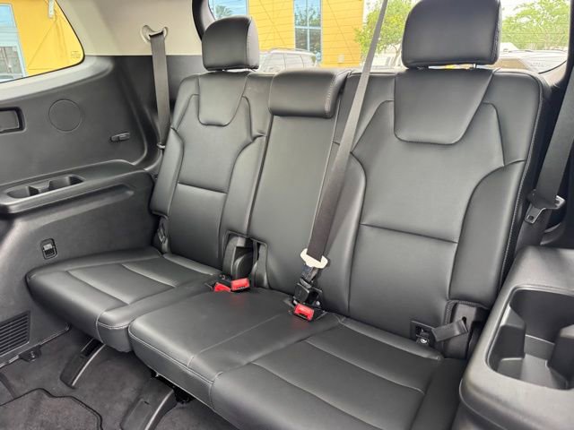 Used 2024 Kia Telluride S image 11
