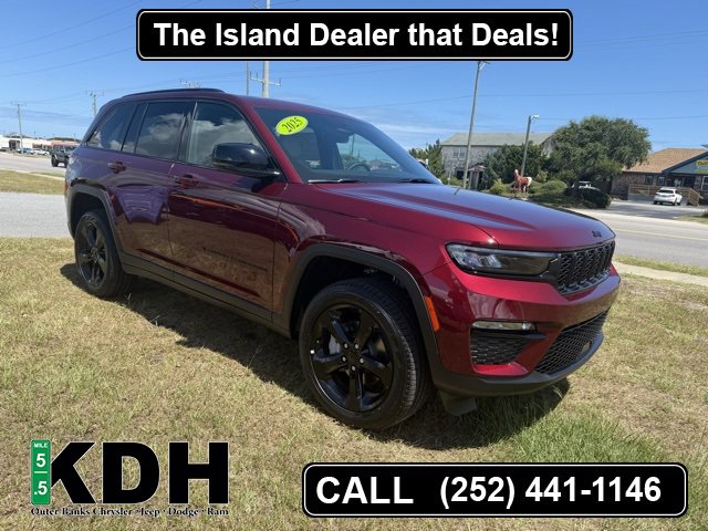 New 2025 Jeep Grand Cherokee Limited w/ Black Appearance Package image 1