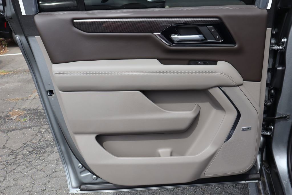 New 2026 GMC Yukon XL Elevation w/ Elevation Premium Package AWD/4WD image 22