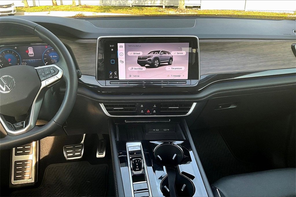 Used 2025 Volkswagen Atlas SEL Premium R-Line image 19