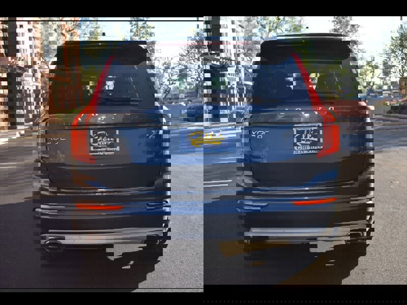 Used 2018 Volvo XC90 T6 Momentum w/ Convenience Package image 9