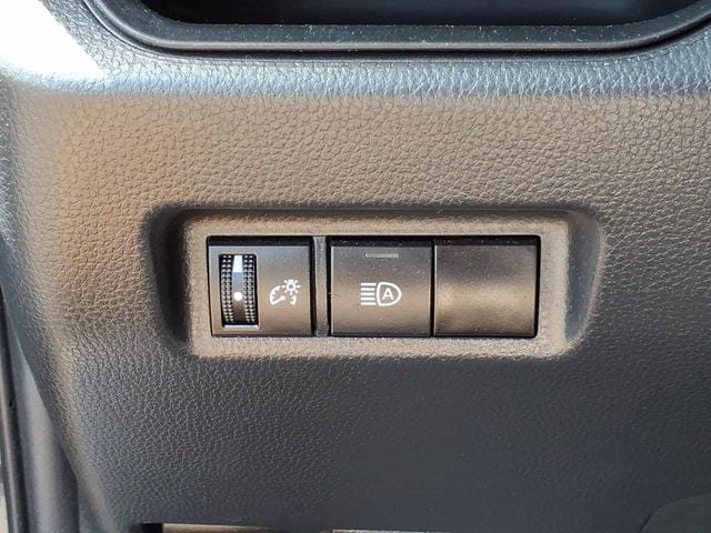 Used 2023 Toyota RAV4 LE FWD image 15