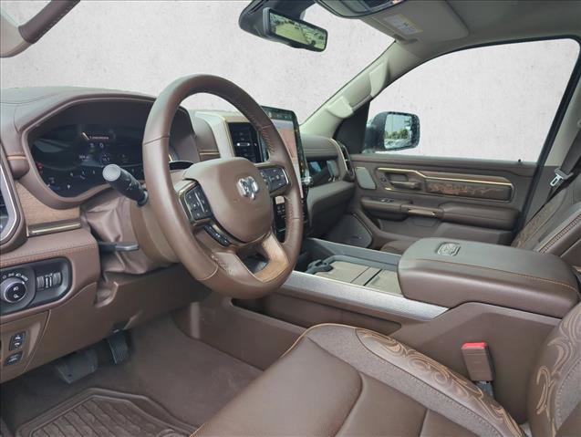 Used 2025 RAM 1500 Limited AWD/4WD image 3