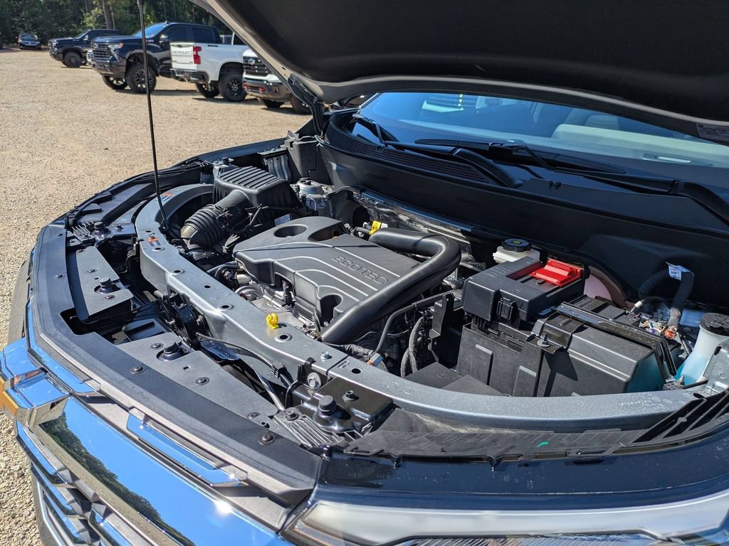 New 2026 Chevrolet Equinox LT w/ Safety and Technology Package FWD image 38