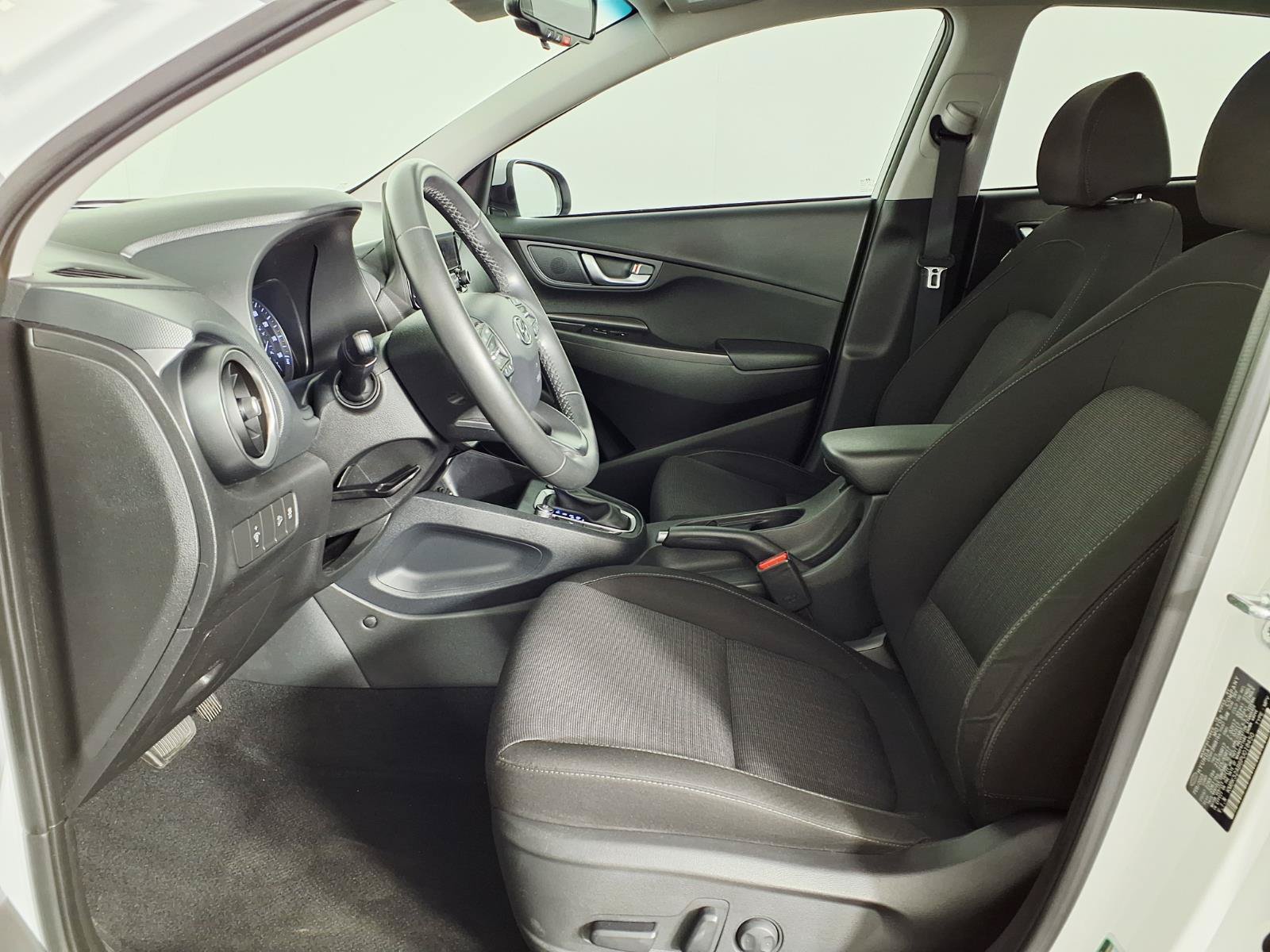 Certified 2023 Hyundai Kona SEL w/ Convenience Package FWD image 17