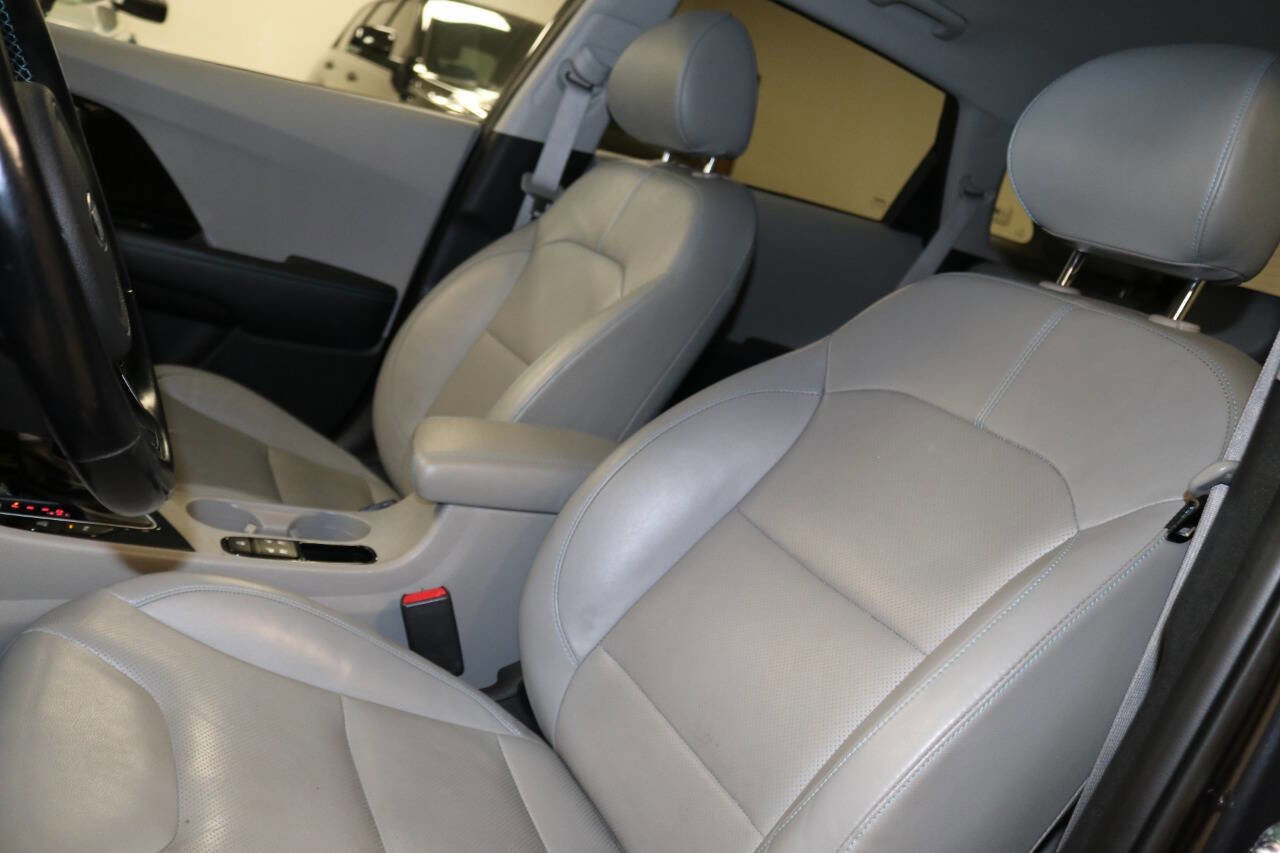 Used 2018 Kia Niro EX Premium image 67