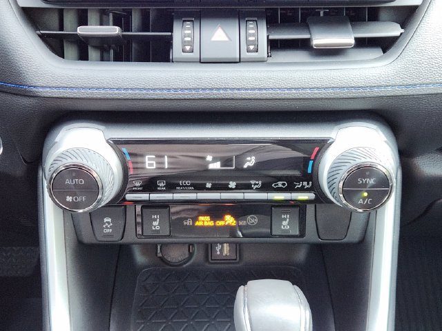 Certified 2023 Toyota RAV4 XSE AWD/4WD image 18