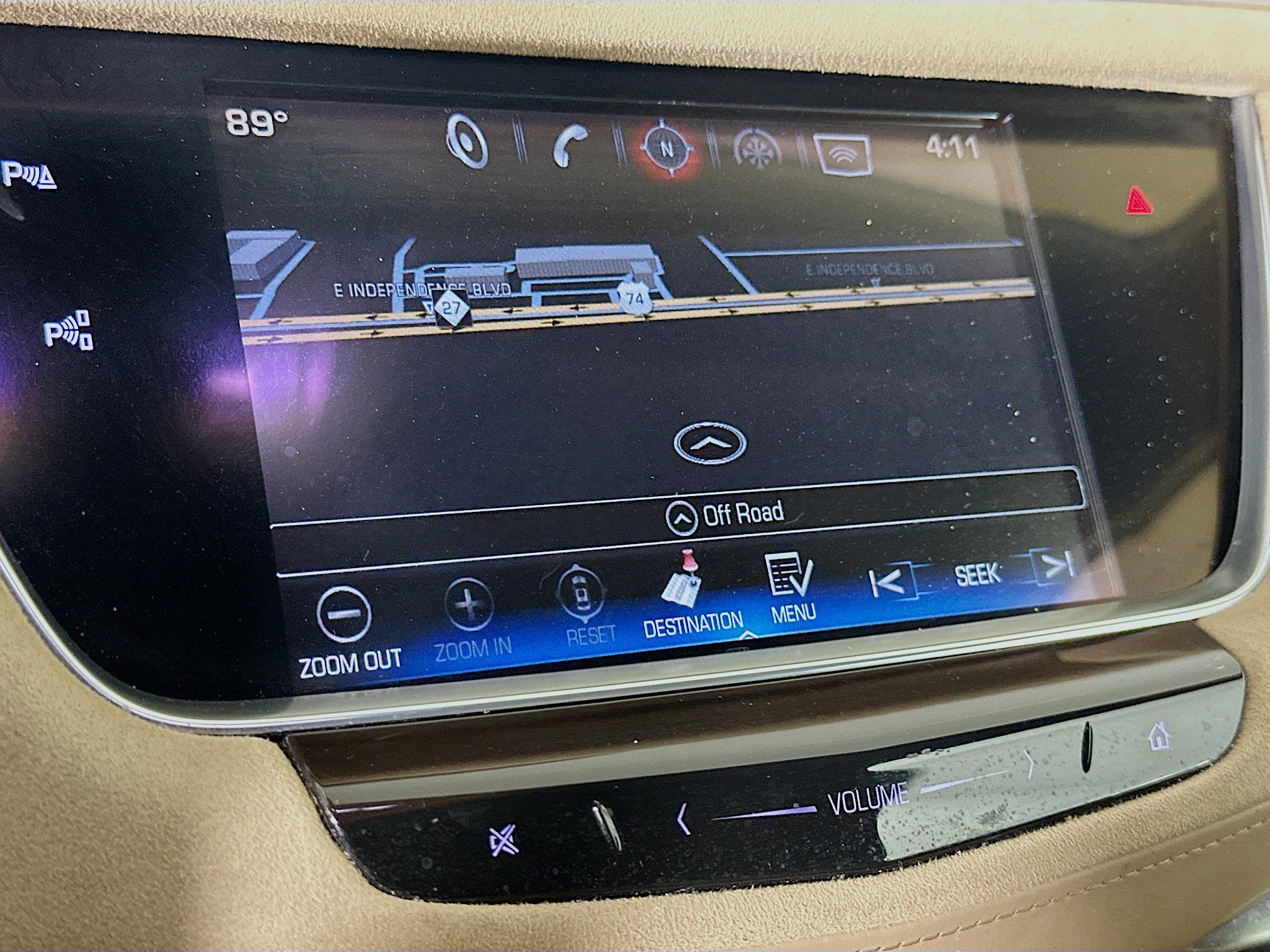 Used 2017 Cadillac XT5 Platinum w/ Driver Assist Package AWD/4WD image 22