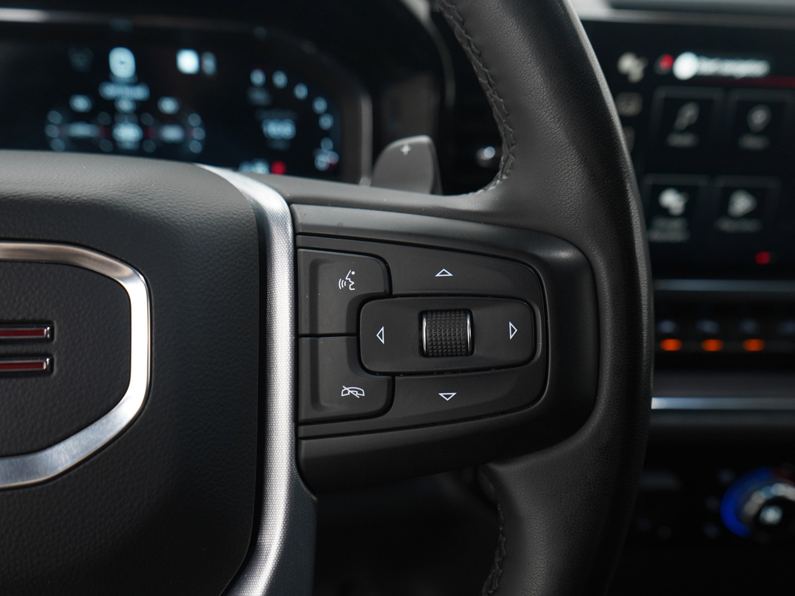 Used 2023 GMC Sierra 1500 SLT w/ SLT Premium Plus Package image 28