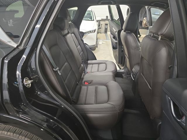 Used 2025 MAZDA CX-5 Signature image 18