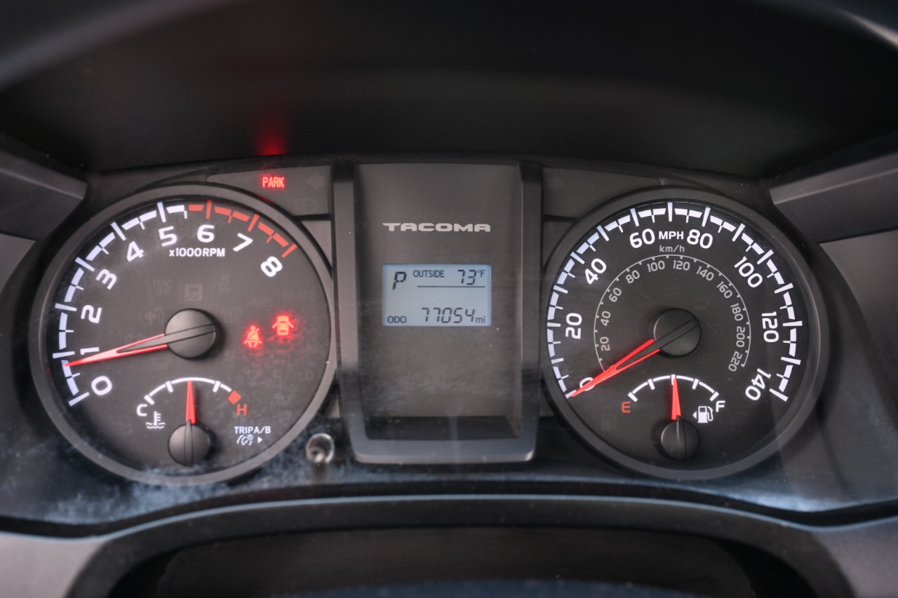 Used 2017 Toyota Tacoma SR AWD/4WD image 28