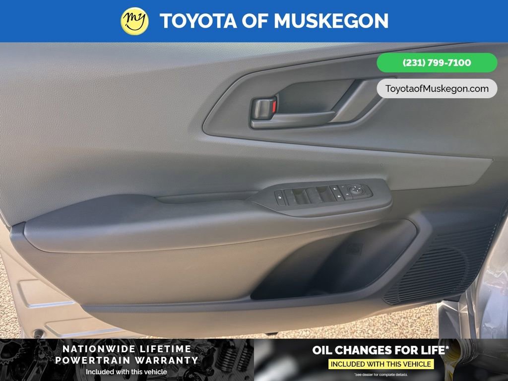 New 2026 Toyota Prius LE image 10