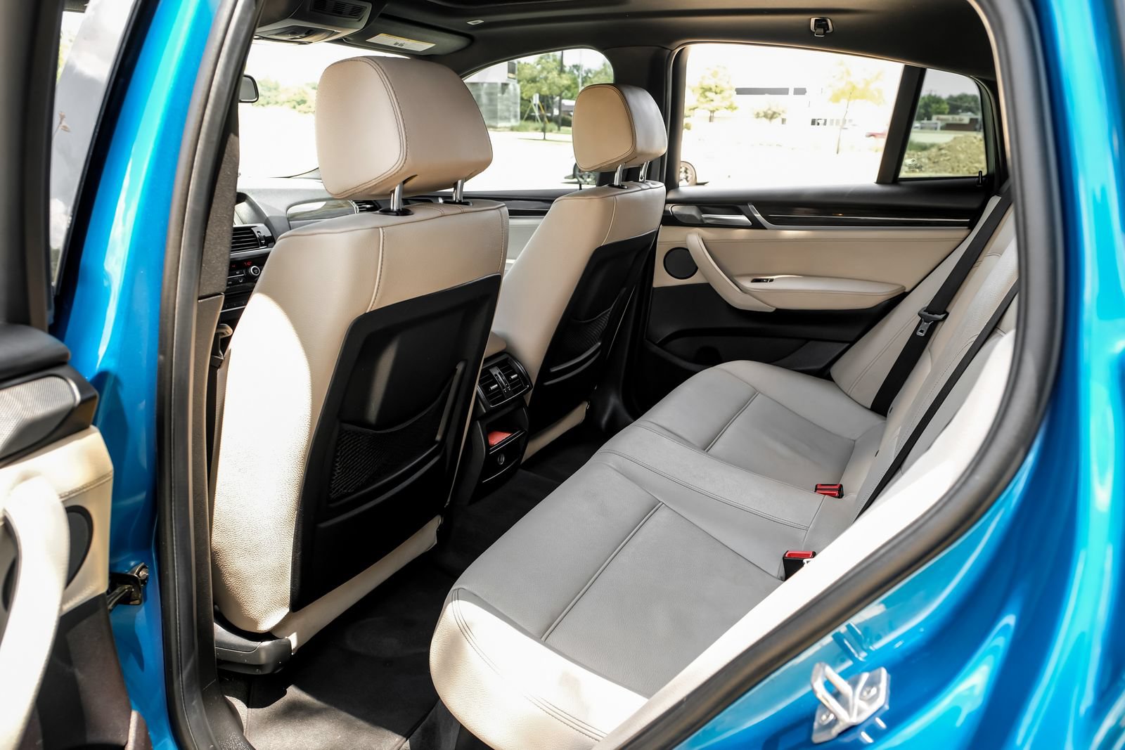 Used 2018 BMW X4 M40i AWD/4WD image 32