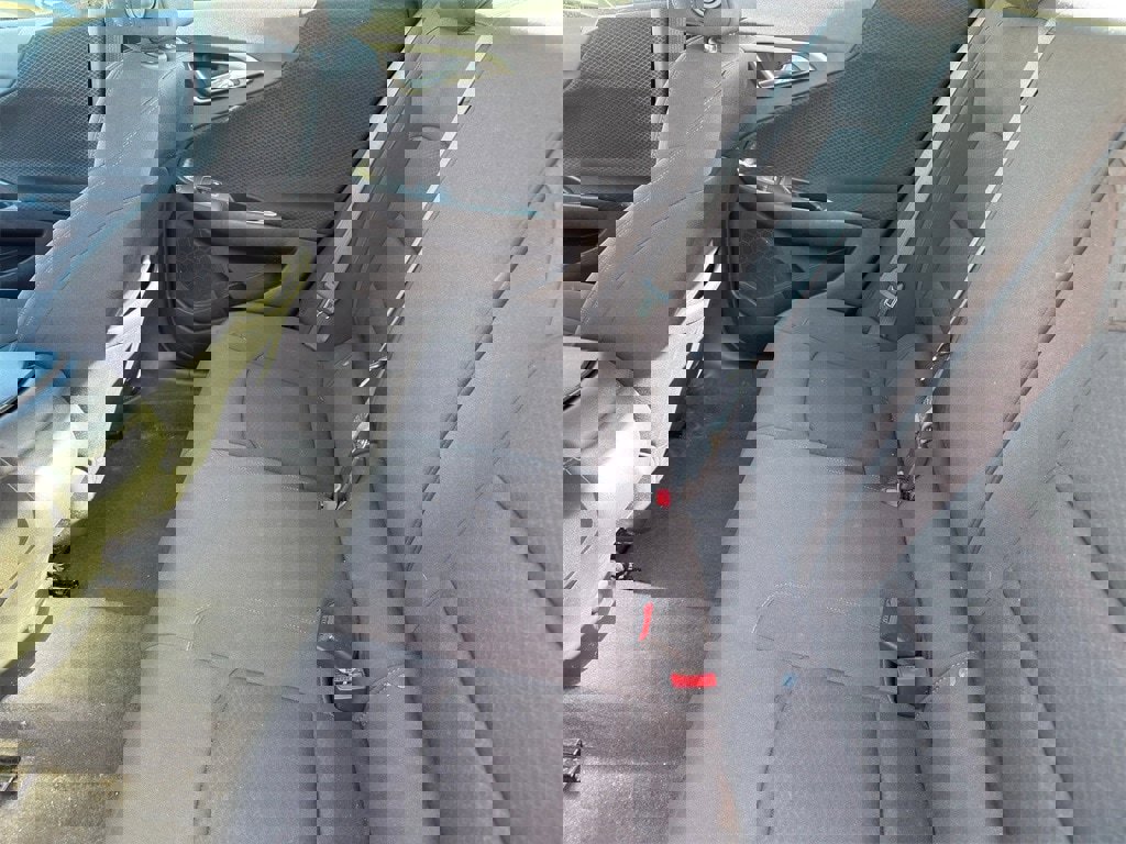 Used 2023 Chevrolet Malibu RS image 26