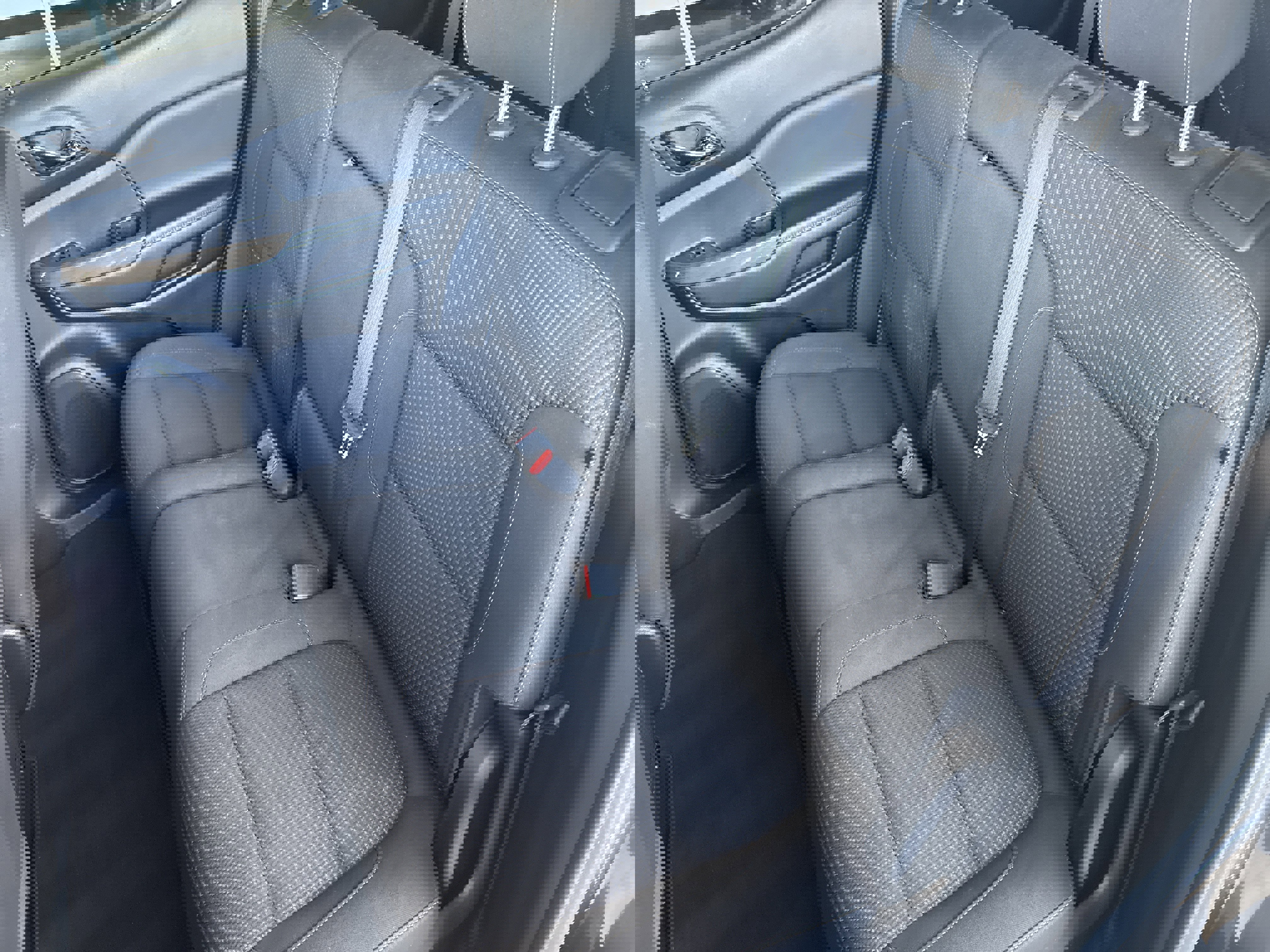 Used 2020 GMC Acadia SLE w/ Driver Convenience Package image 13