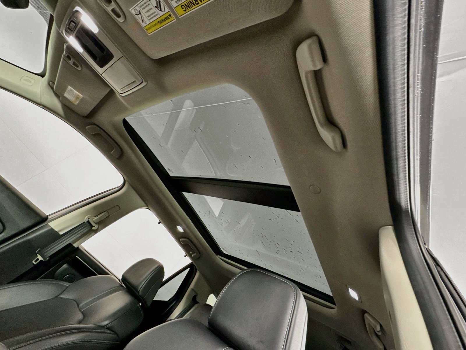 Used 2024 Honda Pilot Touring image 15