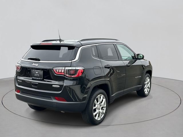 Used 2023 Jeep Compass Latitude w/ Sun and Sound Group image 5