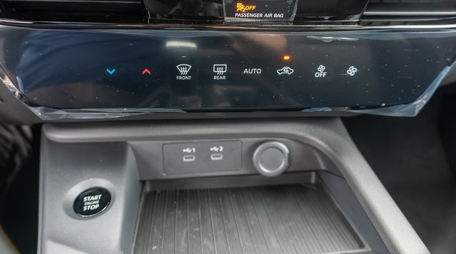 New 2027 Nissan Sentra SV FWD image 18