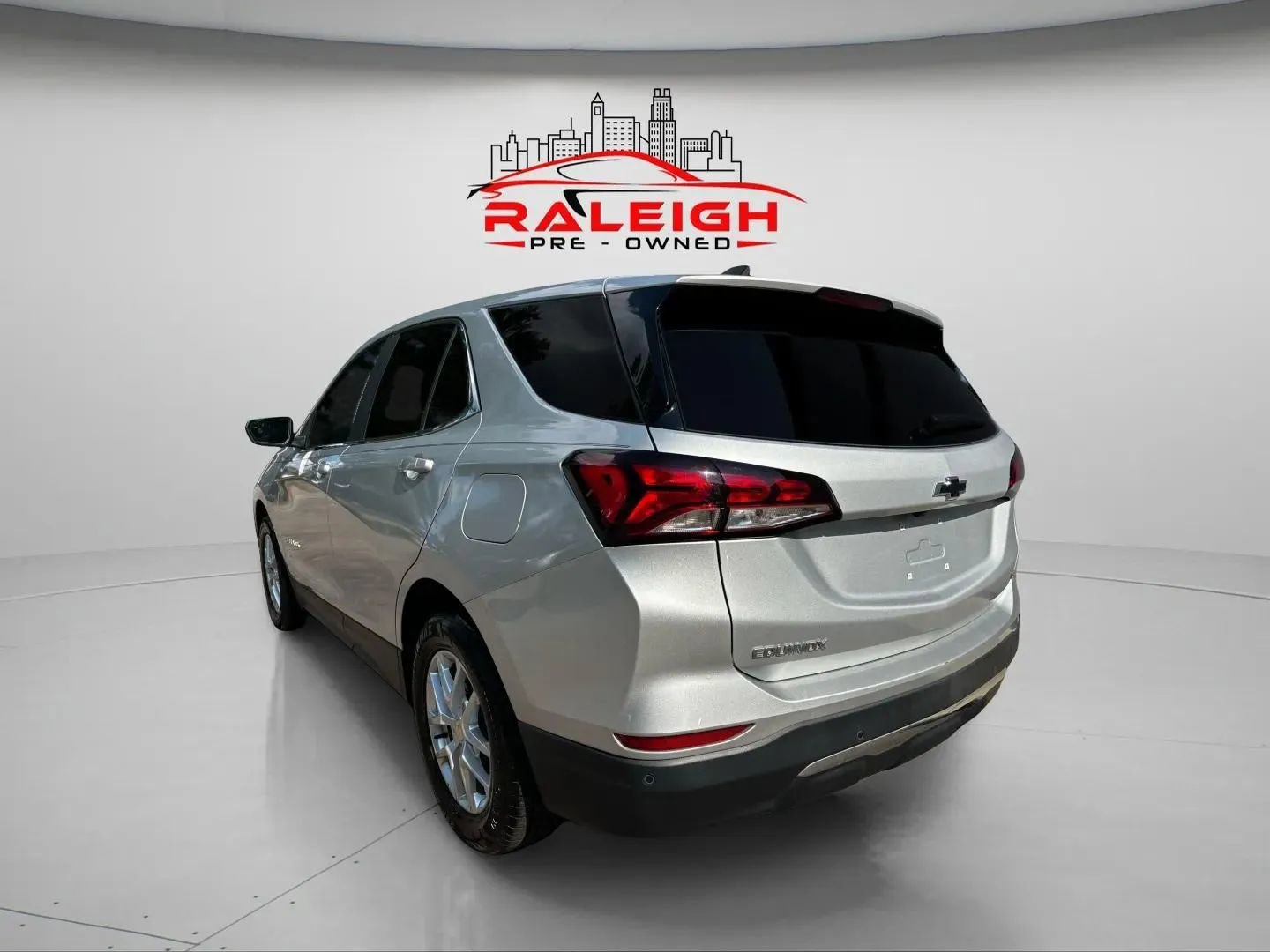 Used 2022 Chevrolet Equinox LT image 3