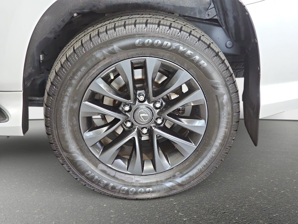 Used 2023 Lexus GX 460 Premium w/ Premium Package AWD/4WD image 31