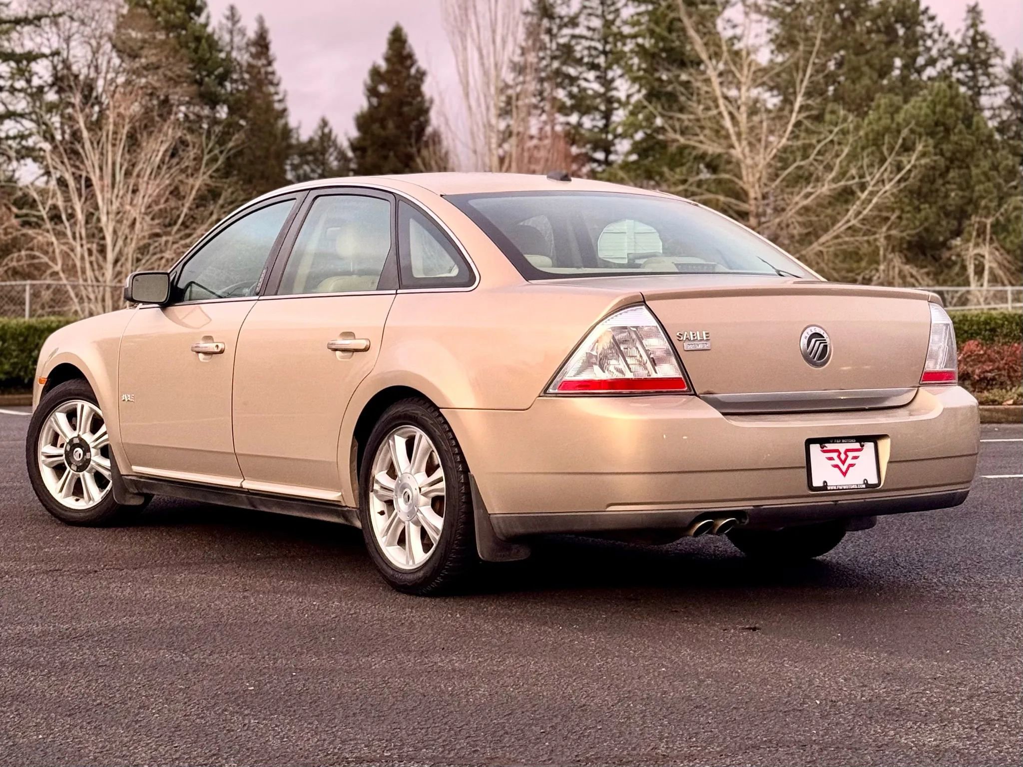 Used 2008 Mercury Sable Premier image 2
