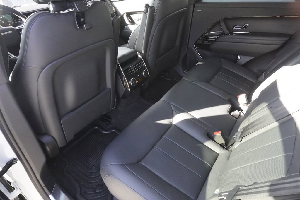 Used 2023 Land Rover Range Rover Sport SE image 29