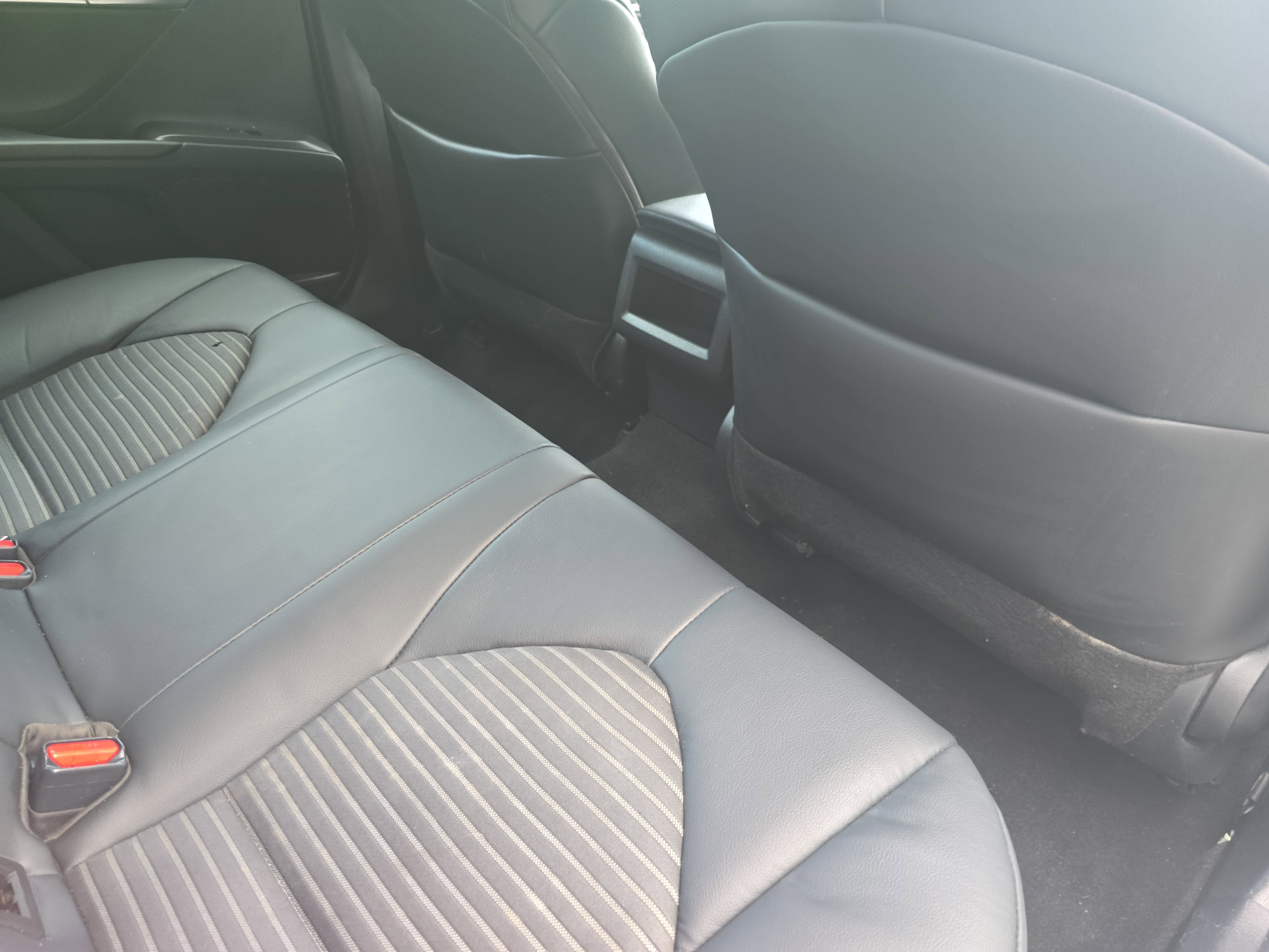 Used 2023 Toyota Camry SE FWD image 11