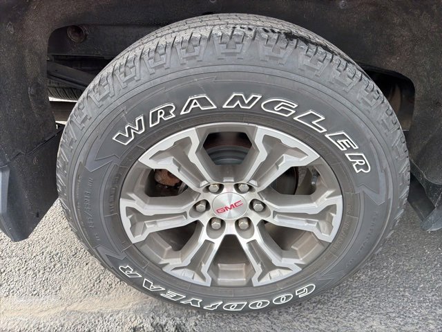 Used 2020 GMC Sierra 1500 SLE w/ SLE Value Package image 28