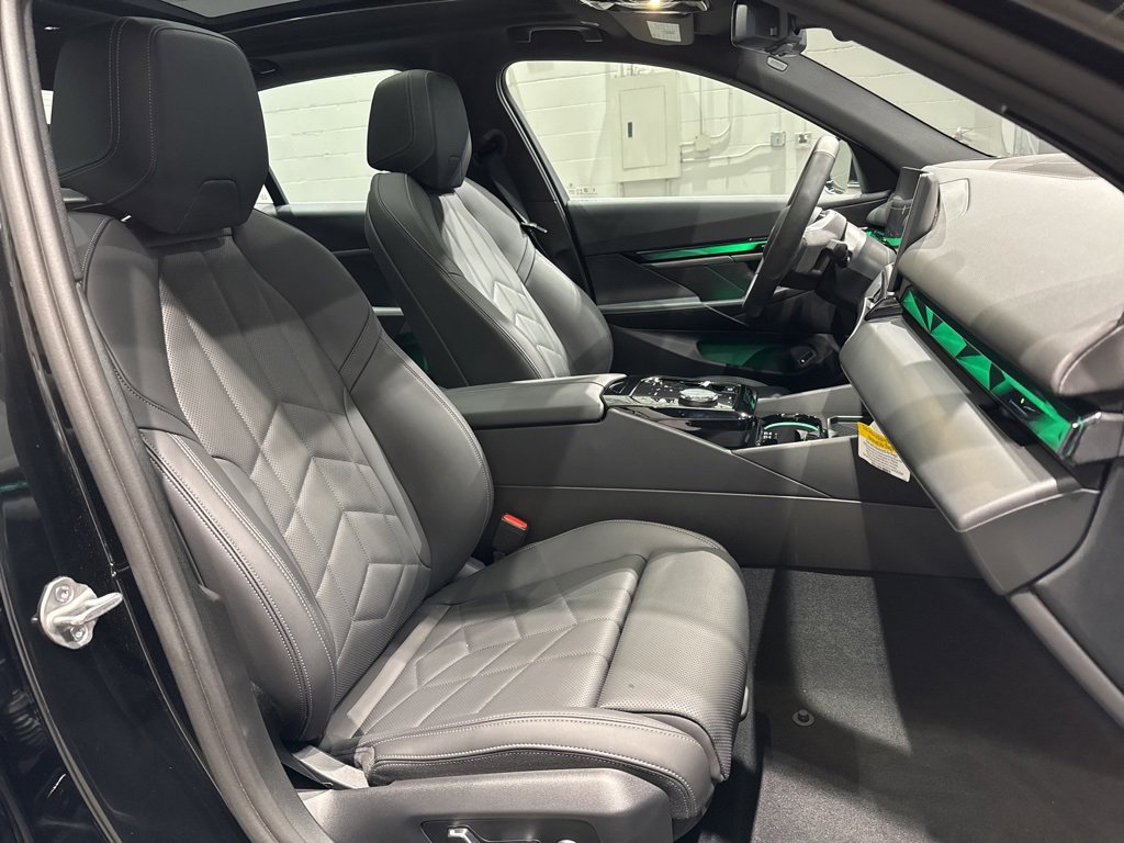 Used 2024 BMW i5 eDrive40i w/ Premium Package image 49