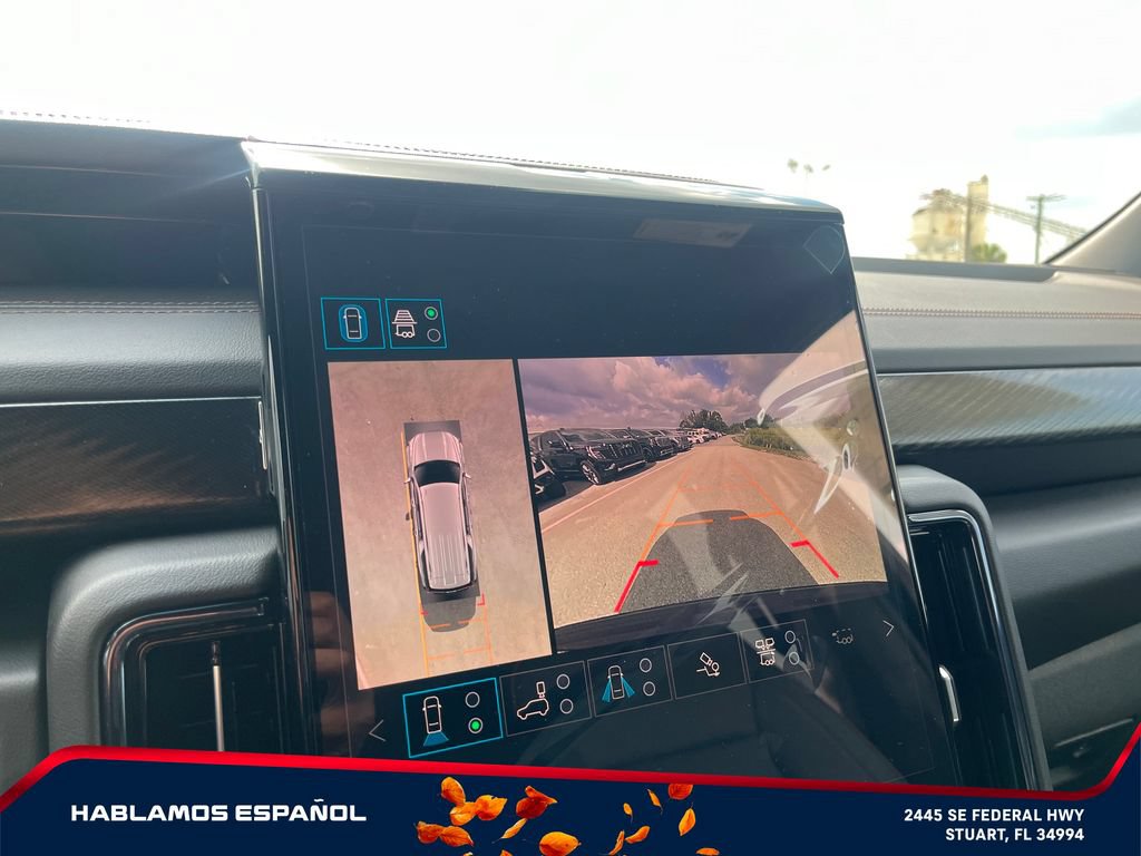 New 2026 GMC Yukon XL AT4 w/ AT4 Premium Plus Package AWD/4WD image 32