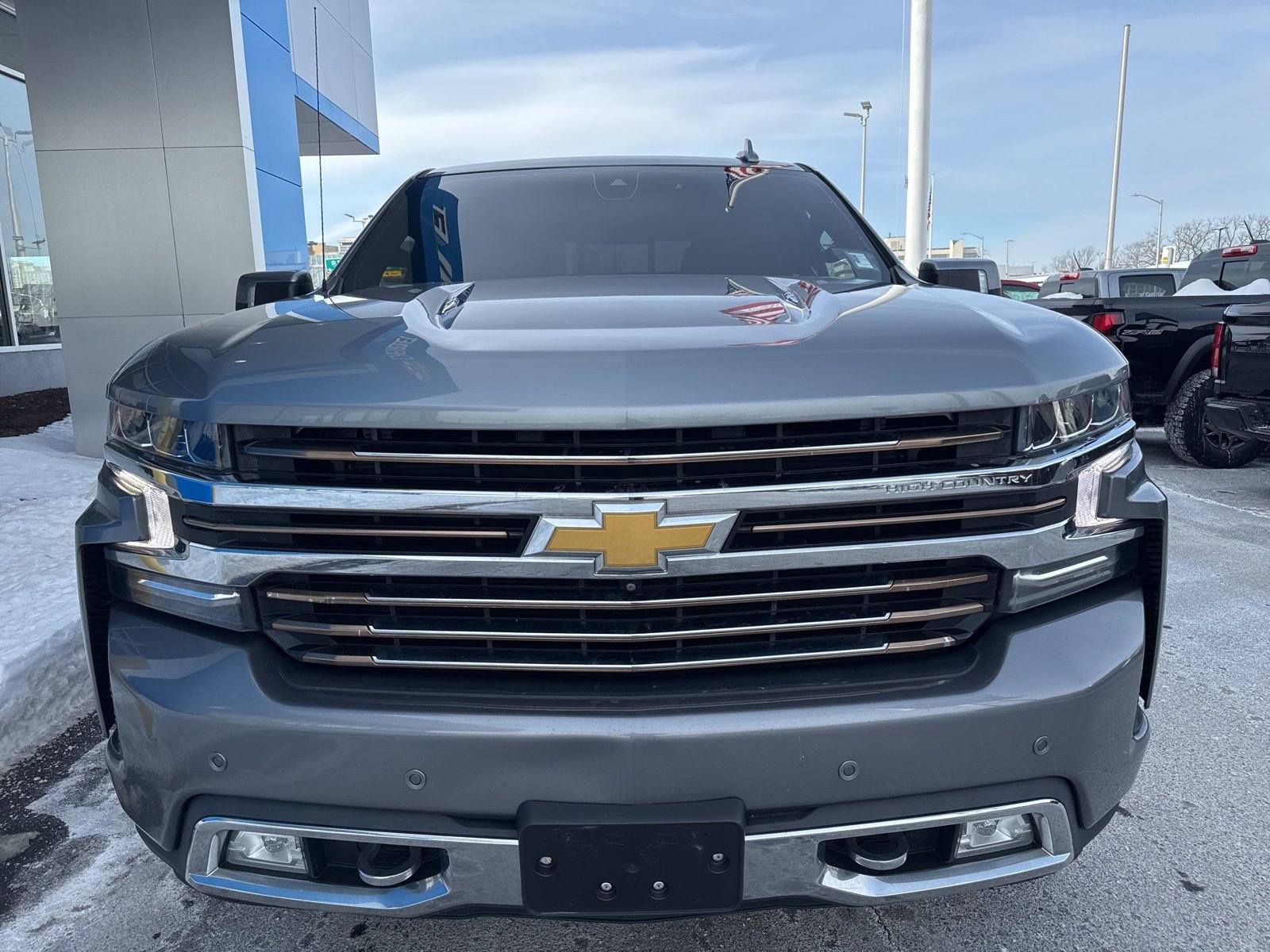 Used 2021 Chevrolet Silverado 1500 High Country w/ Technology Package image 3