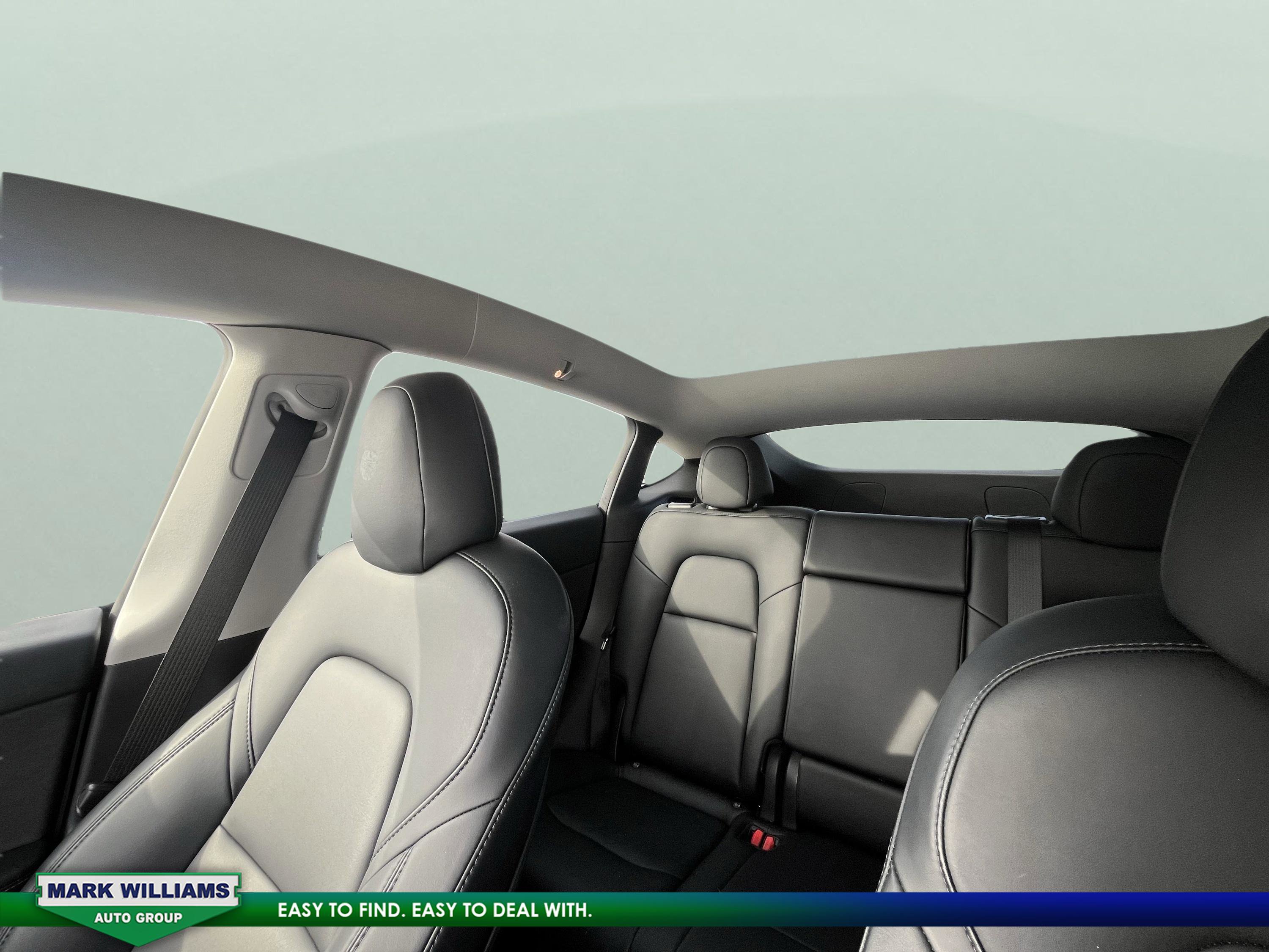 Used 2022 Tesla Model Y Long Range image 16