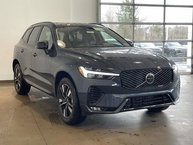 New 2026 Volvo XC60 B5 Core w/ Protection Package Premier image 3