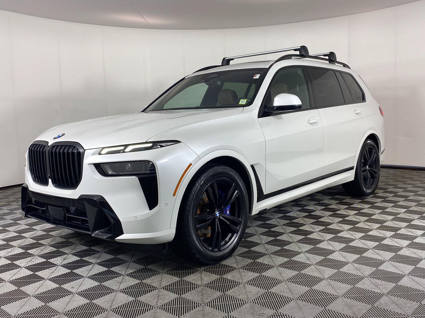 Used 2023 BMW X7 xDrive40i w/ Executive Package AWD/4WD image 12