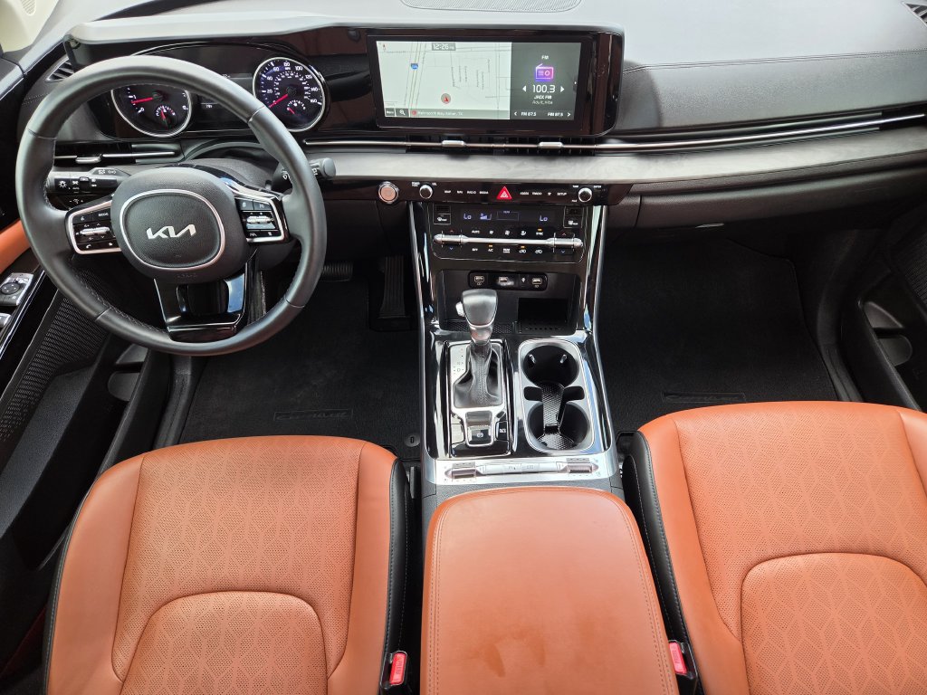Certified 2022 Kia Carnival SX FWD image 5