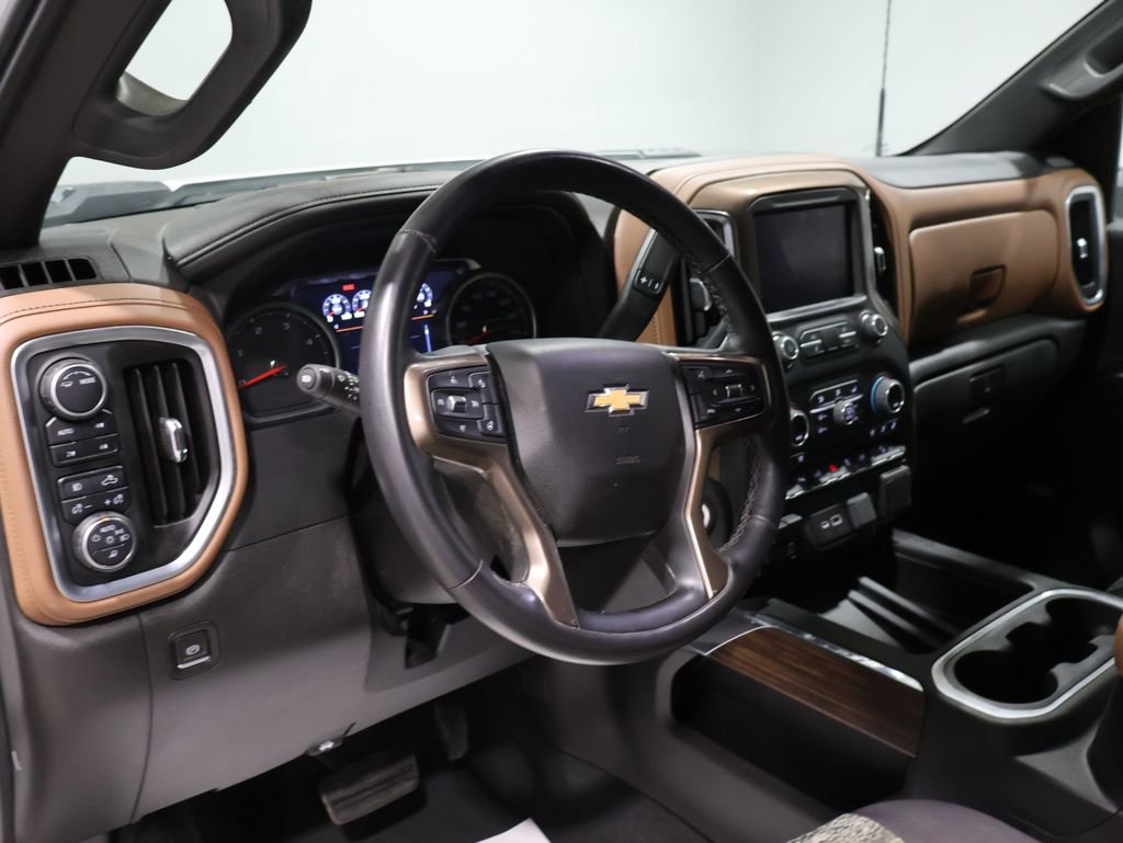 Used 2022 Chevrolet Silverado 3500 High Country w/ Safety Package II image 18