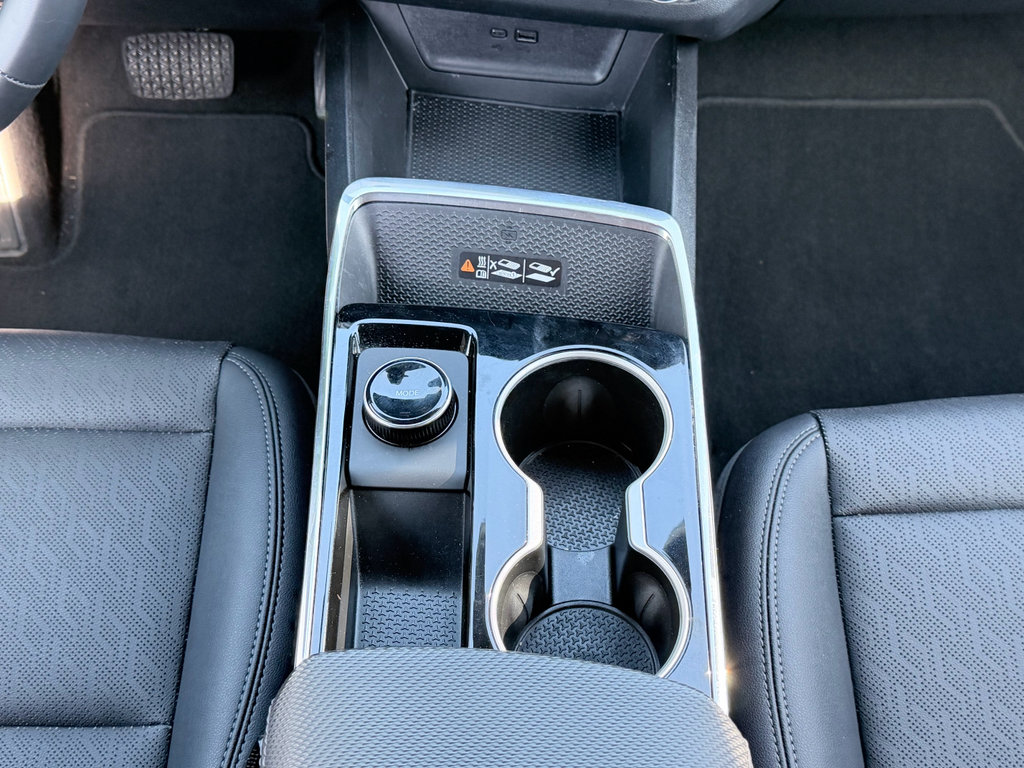 Used 2026 Chevrolet Equinox LT w/ Convenience Package II FWD image 19