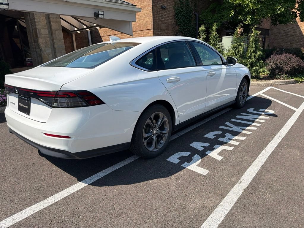 Certified 2023 Honda Accord EX image 6