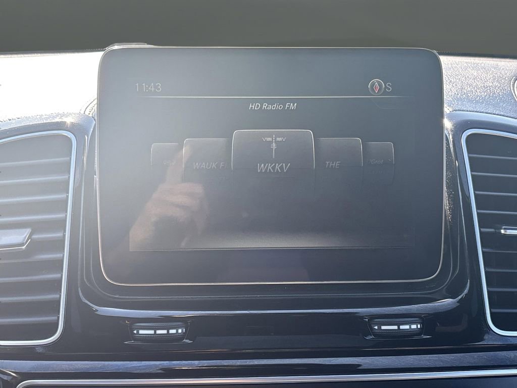 Used 2017 Mercedes-Benz GLS 450 4MATIC image 20