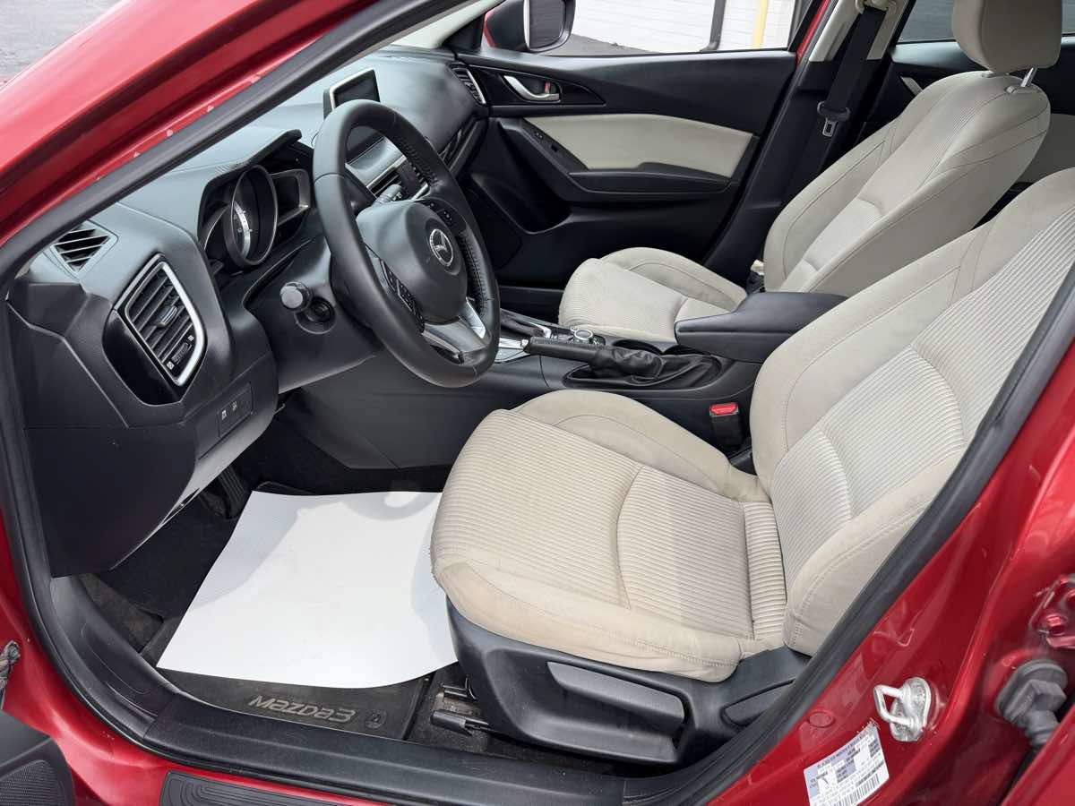 Used 2015 MAZDA MAZDA3 i Touring FWD image 10