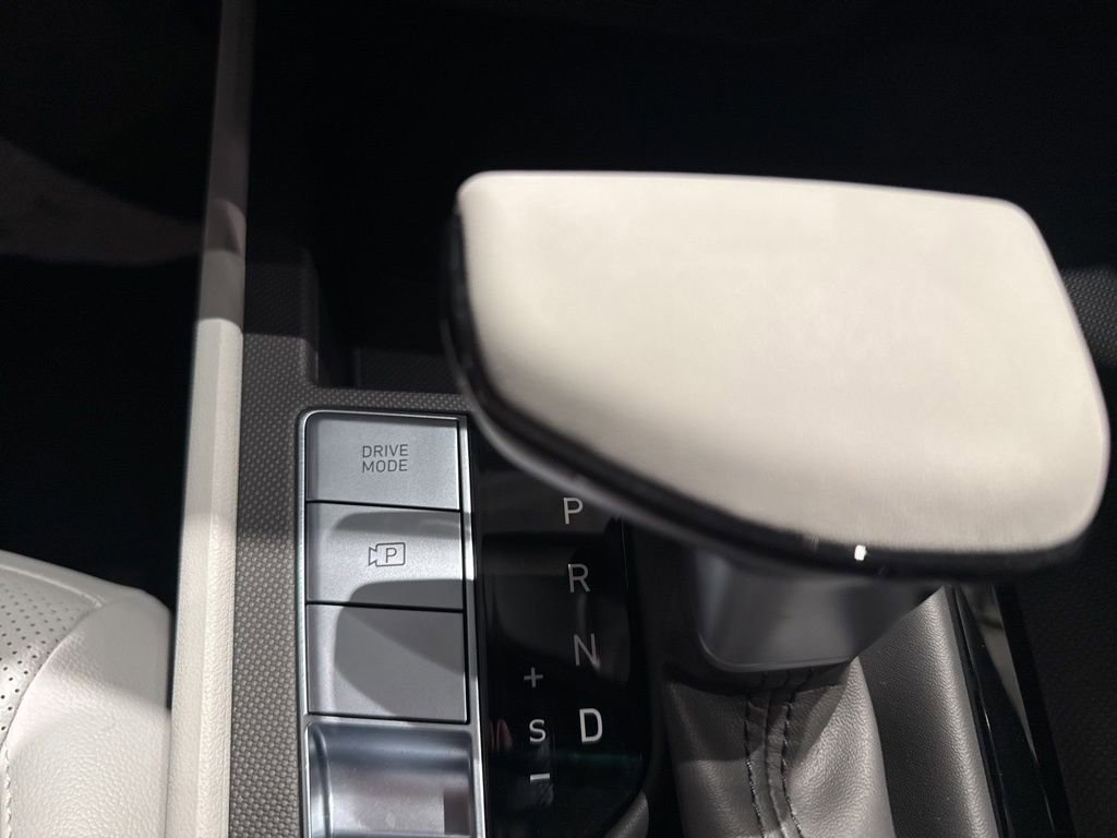 New 2026 Hyundai Elantra Limited FWD image 19